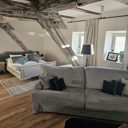 Krzywa Apartamenty ليدزبارك فارنيتسكي المظهر الخارجي الصورة