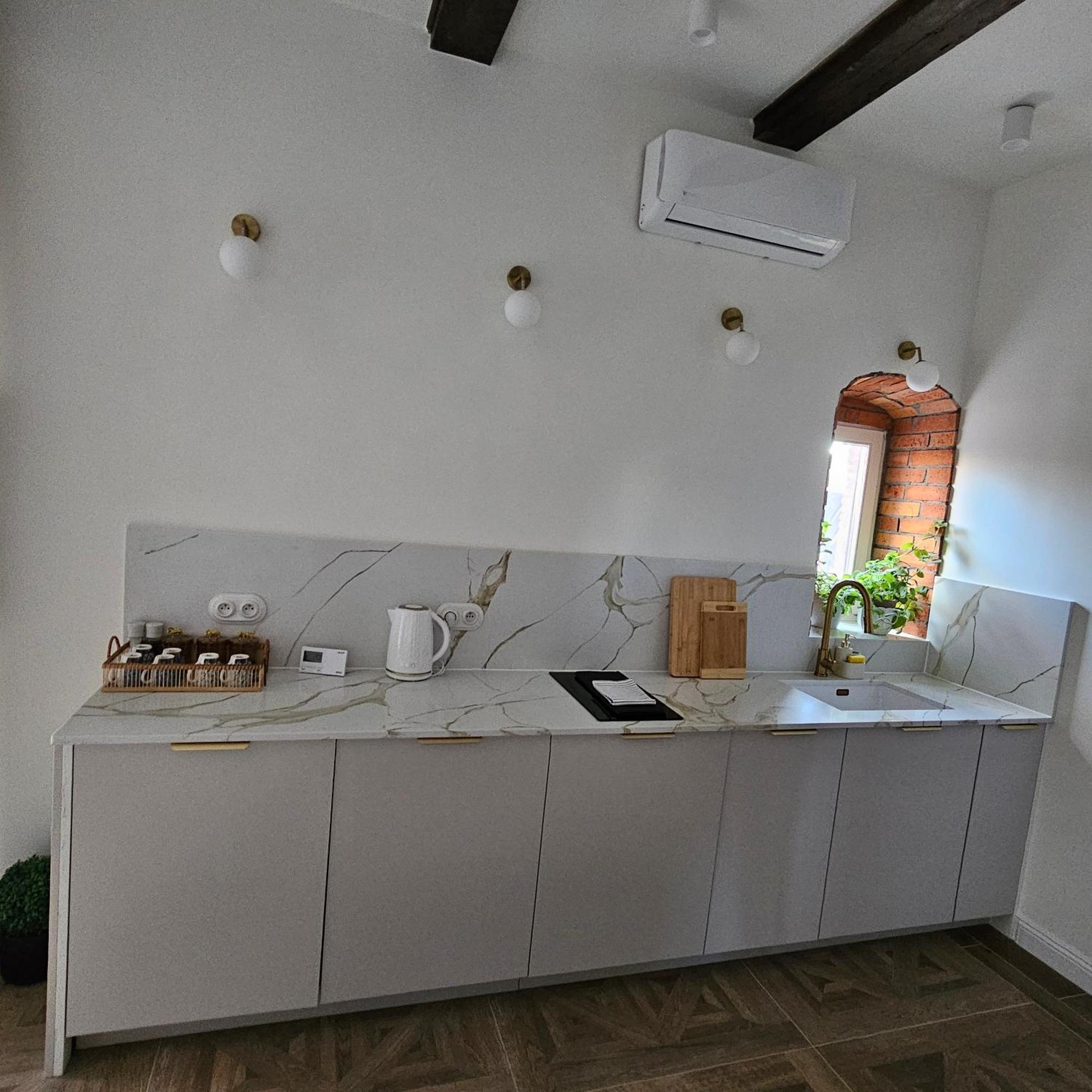 Krzywa Apartamenty ليدزبارك فارنيتسكي المظهر الخارجي الصورة